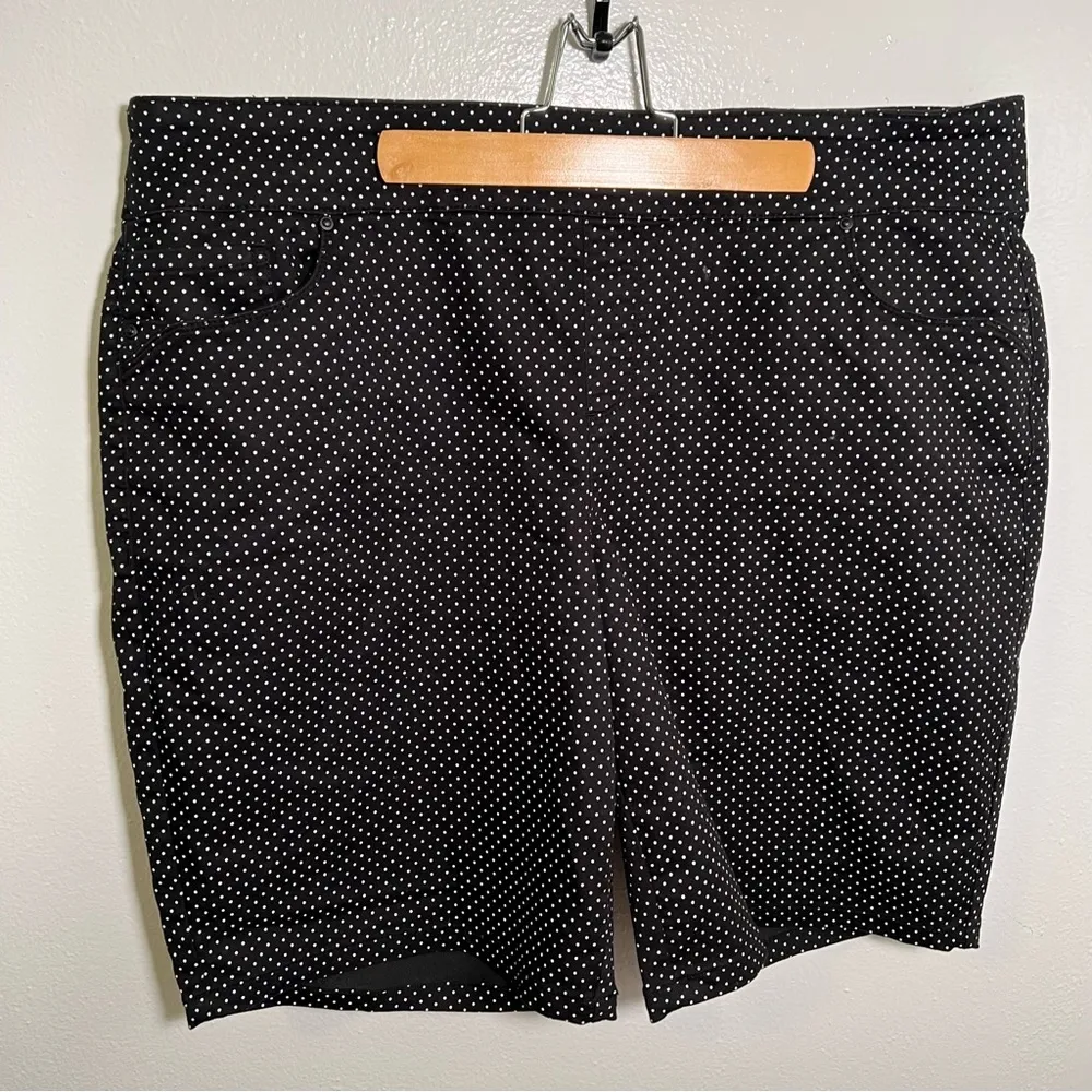 Great Northwest Indigo Pull On Bermuda Short Black White Polka Dots 20W - Image 2
