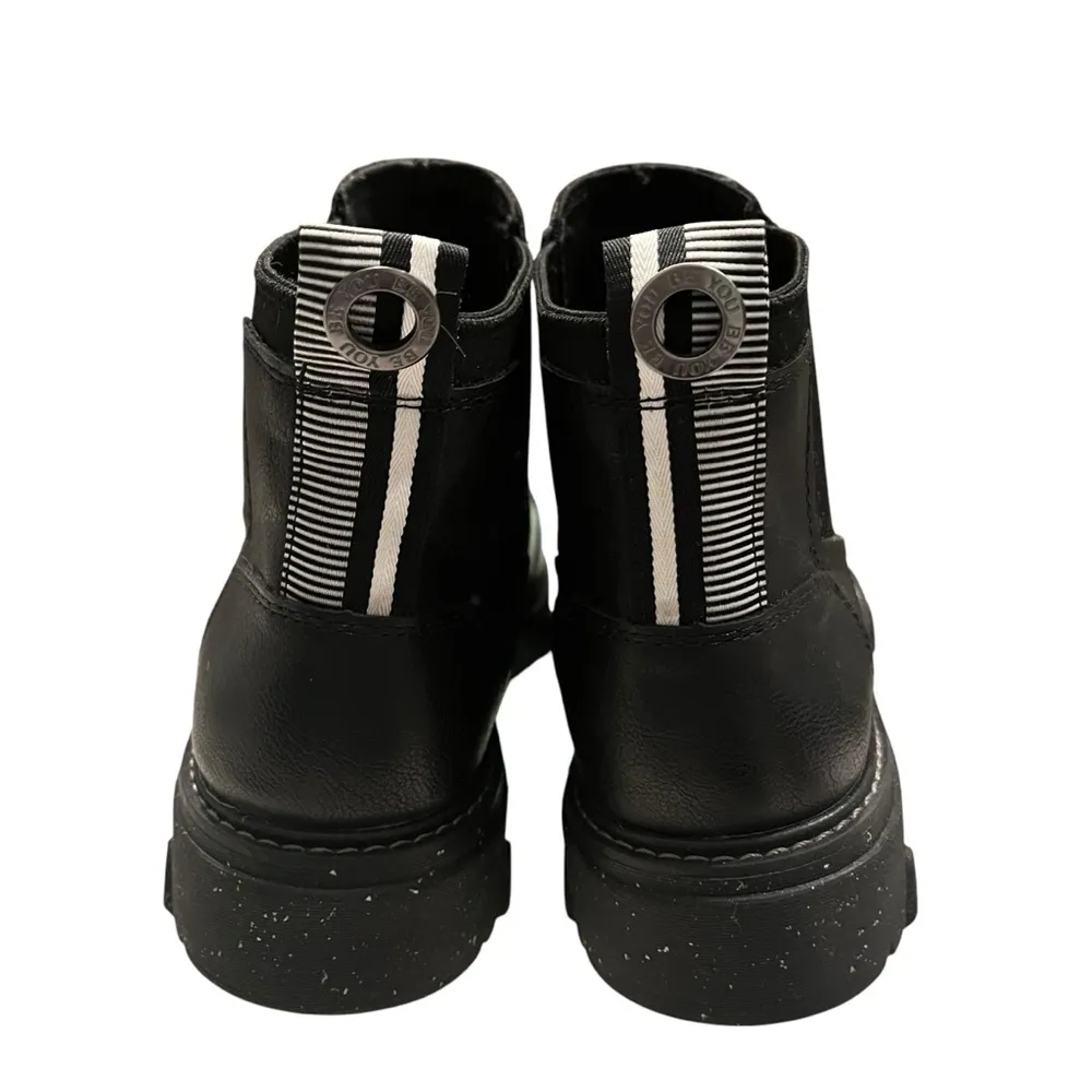 Dr. Scholl's High Point Black Leather Ankle Chelsea Boots, Sz 6 (fits a 6.5) - Image 11