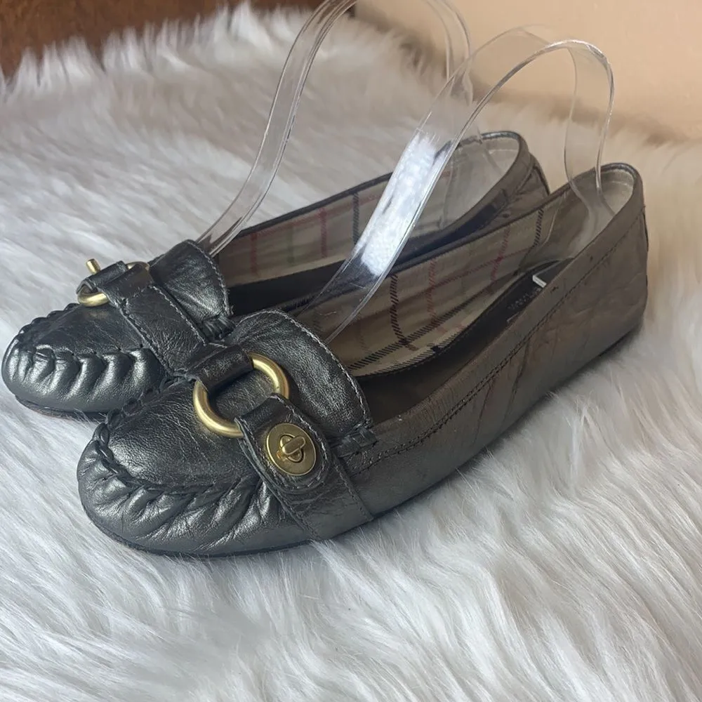 Coach  Metallic Silver Loafer Size 7.5 - Image 5
