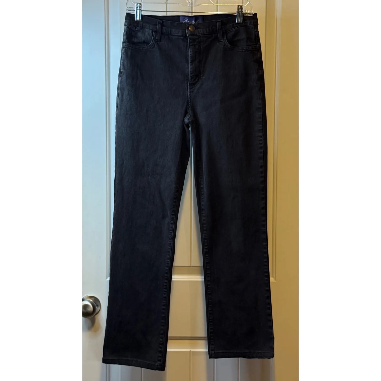 Not Your Daughters Jeans Womens Sz 6 Black Lift Tuck Straight Leg Jeans Trendy # - Image 2
