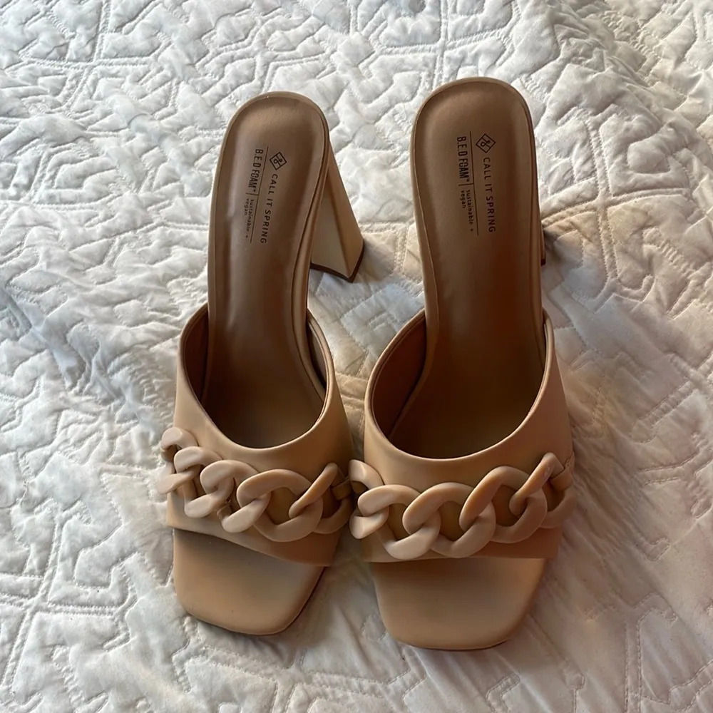 NEW Floraa Chain Block Heel Sandal Bone Beige Color Size 11 - Image 3