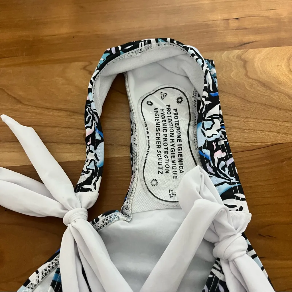 Source Unknown Women’s Juniors‎ Unbranded Side Tie Bikini Bottoms Blue White Floral Size Large - Image 5