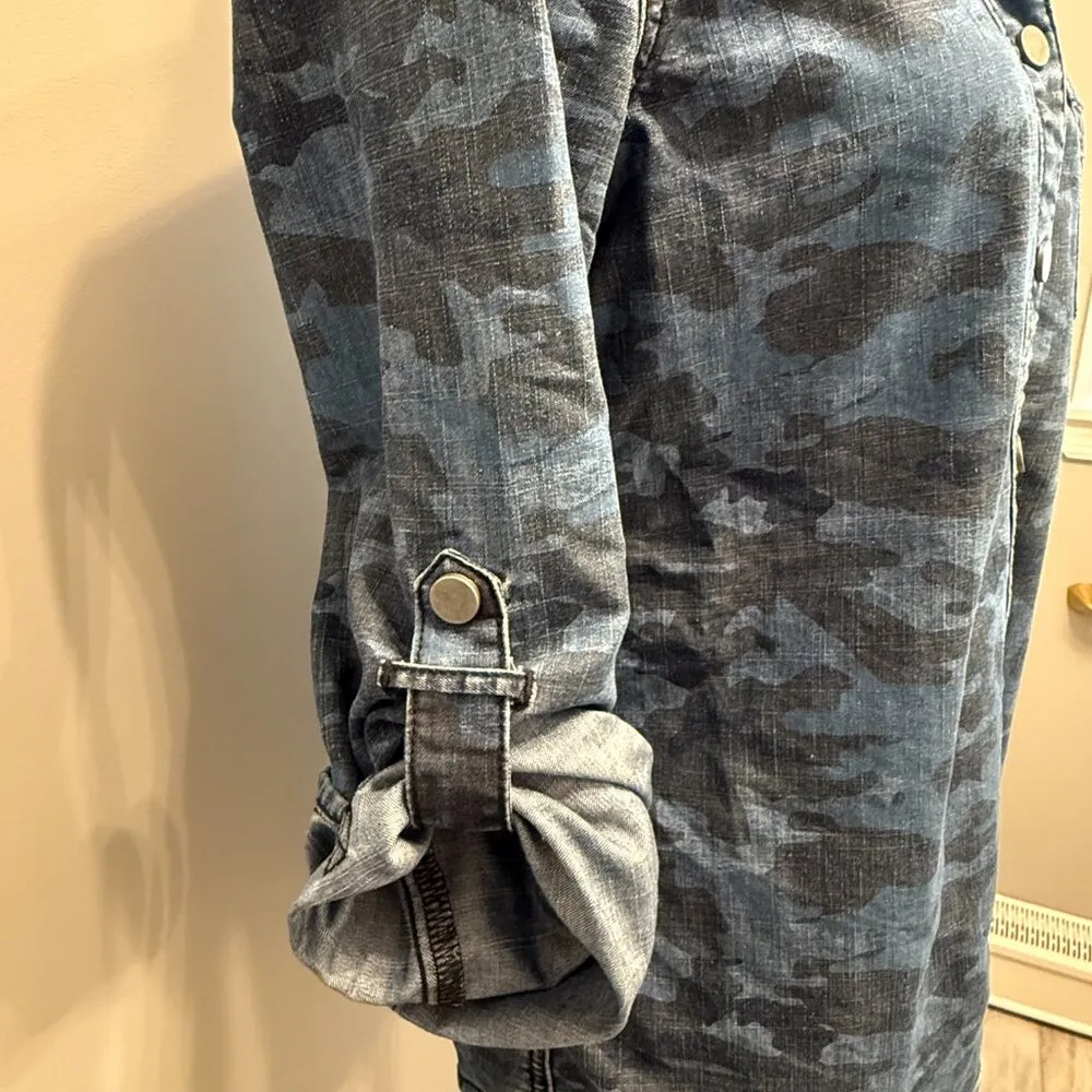 Blank NYC women's small blue denim camo snap button long sleeve shirt - Image 8