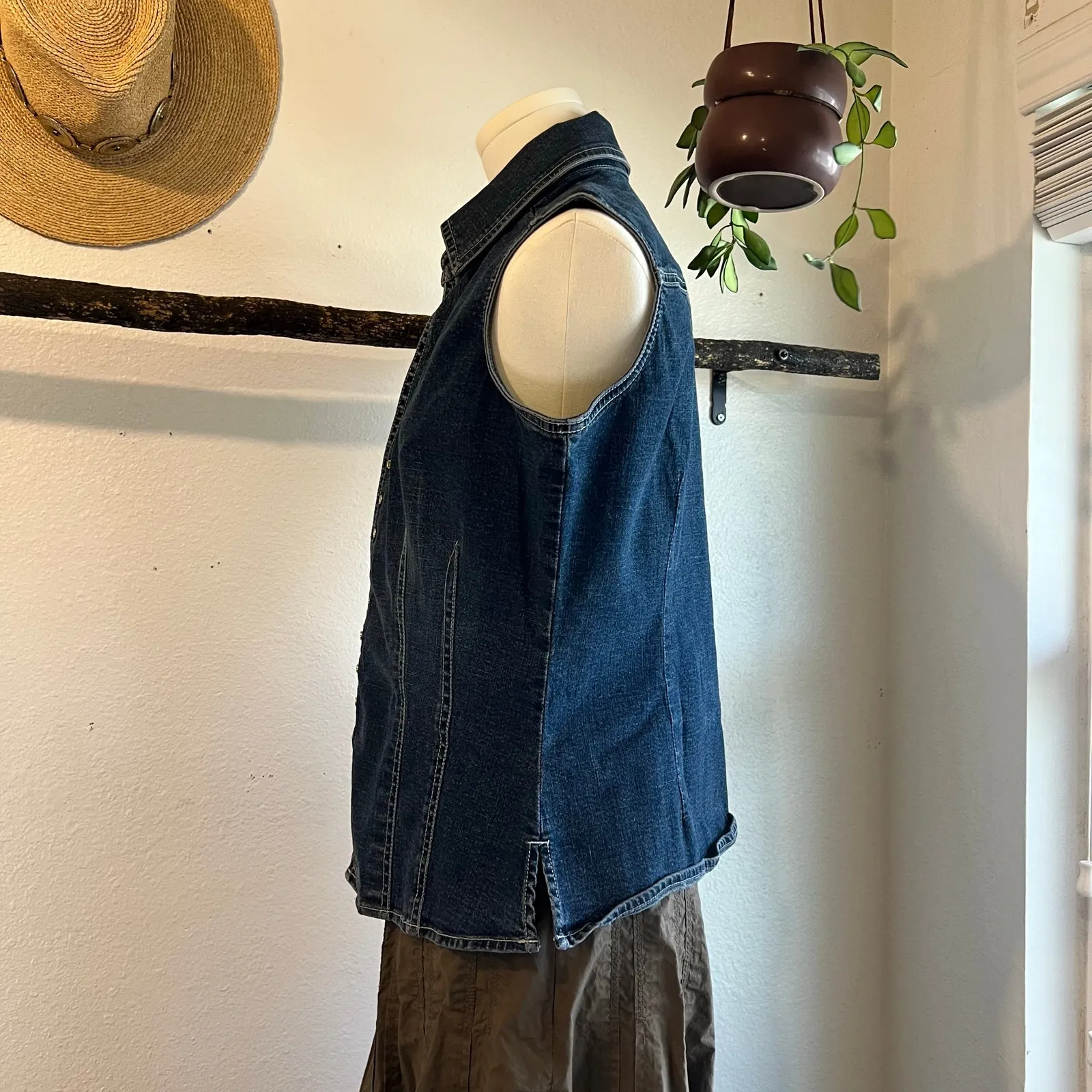 AMI Vintage Y2K Blue Denim Stretch Snap Button Sleeveless Vest Top Size Medium - Image 3