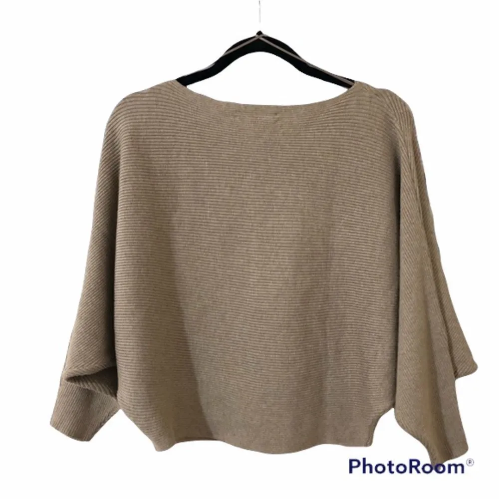 ✨ Zara Knit Batwing Cropped Sweater✨ - Image 5