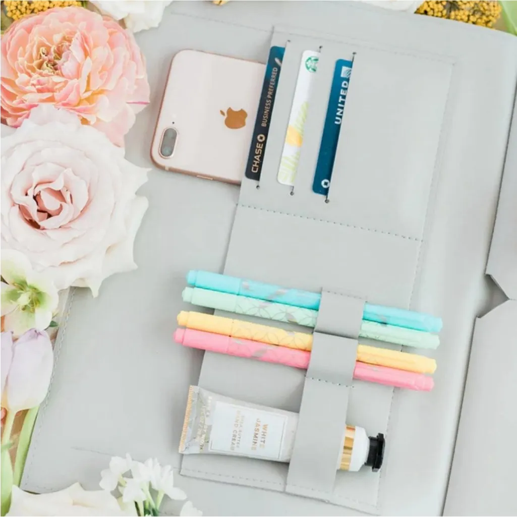 New Glass Ladder & Co The Megan‎ Portfolio Clutch in Gray - Image 6