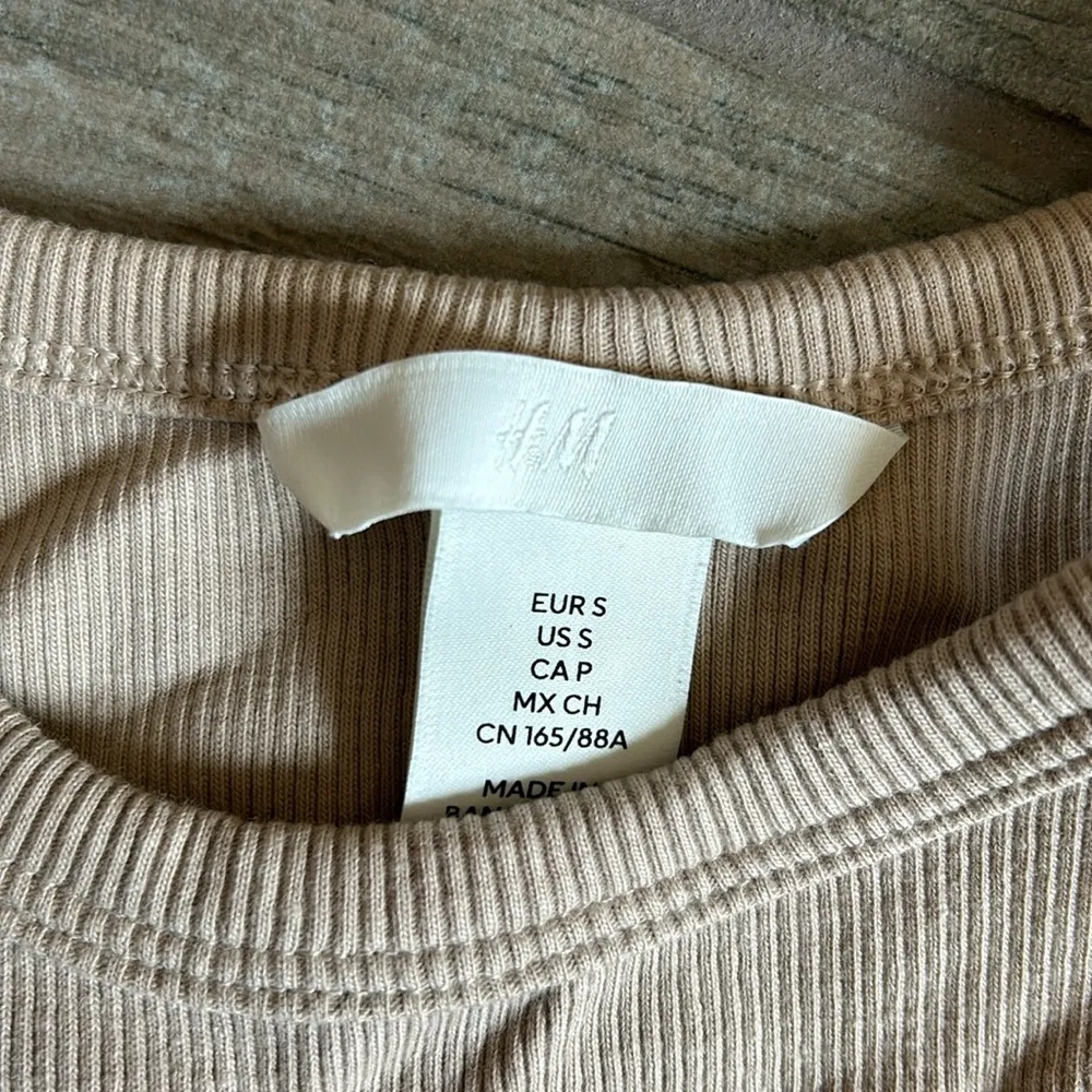 H&M ribbed crop tank top - Image 2