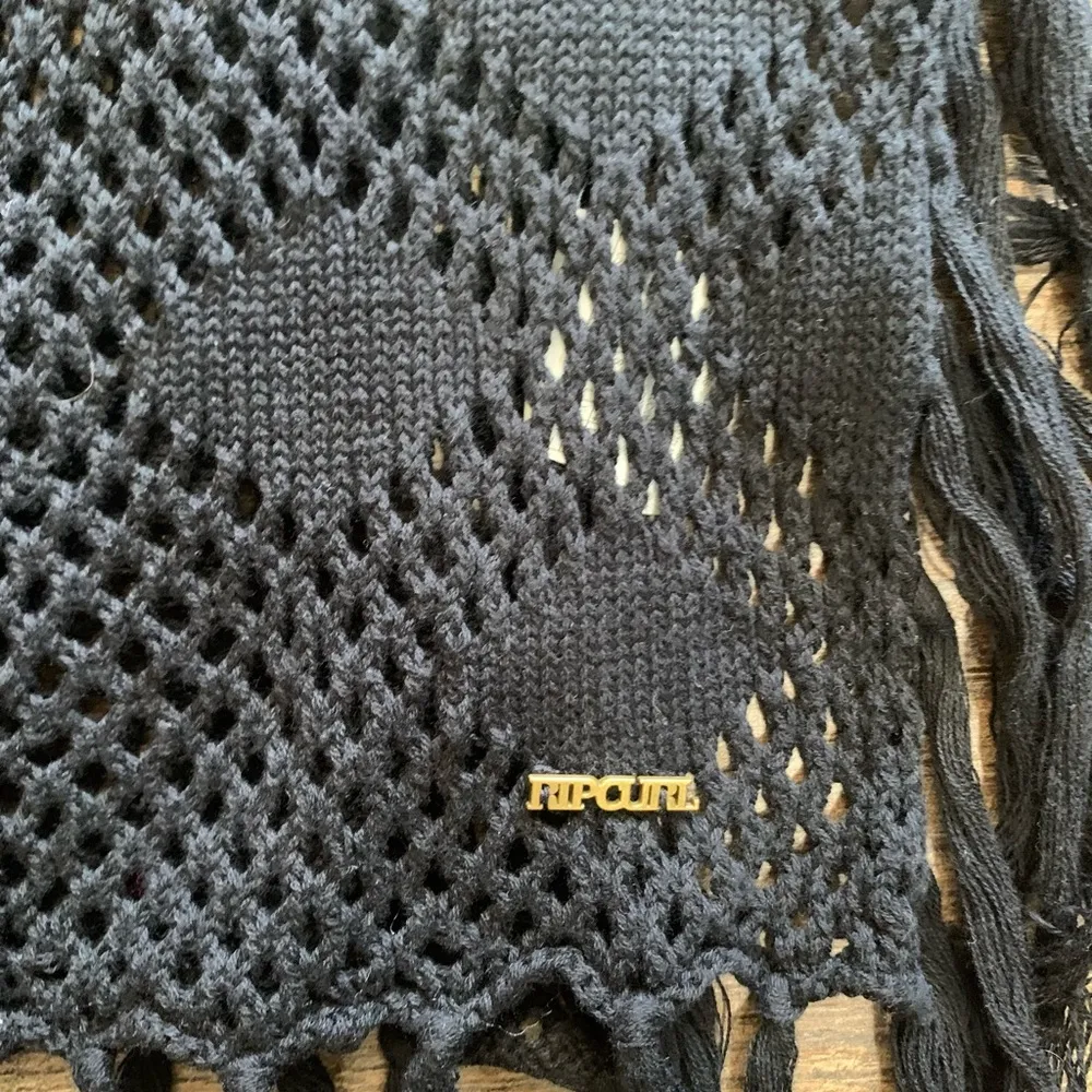 RIP CURL knitted cover up - Image 3