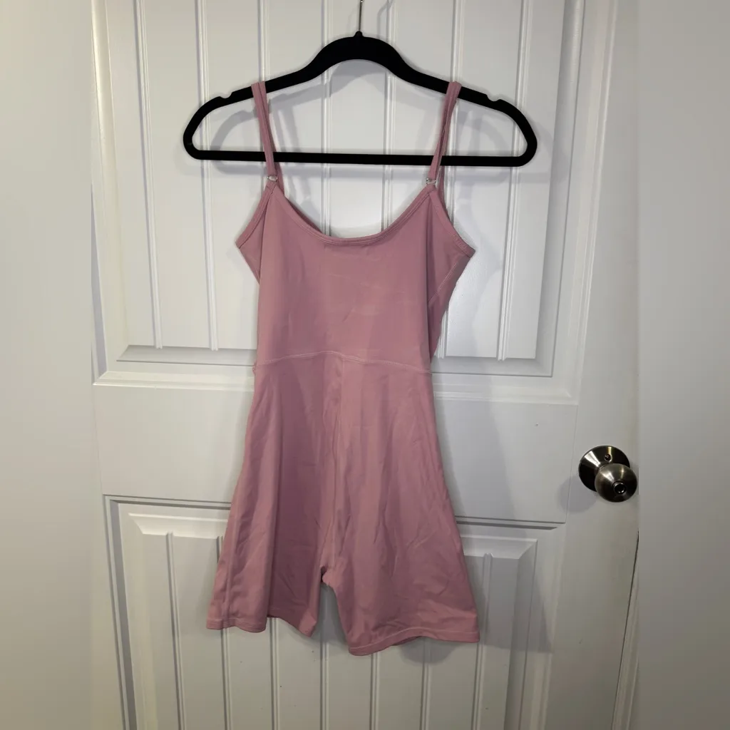 Qinsen Pink Athletic Romper with Spaghetti Straps Size M - Image 5