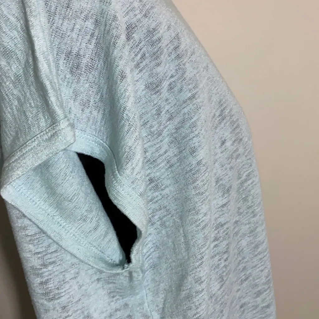 Forever 21 Top blue M plunge cut out back NWOT Open Back burnout like new - Image 4