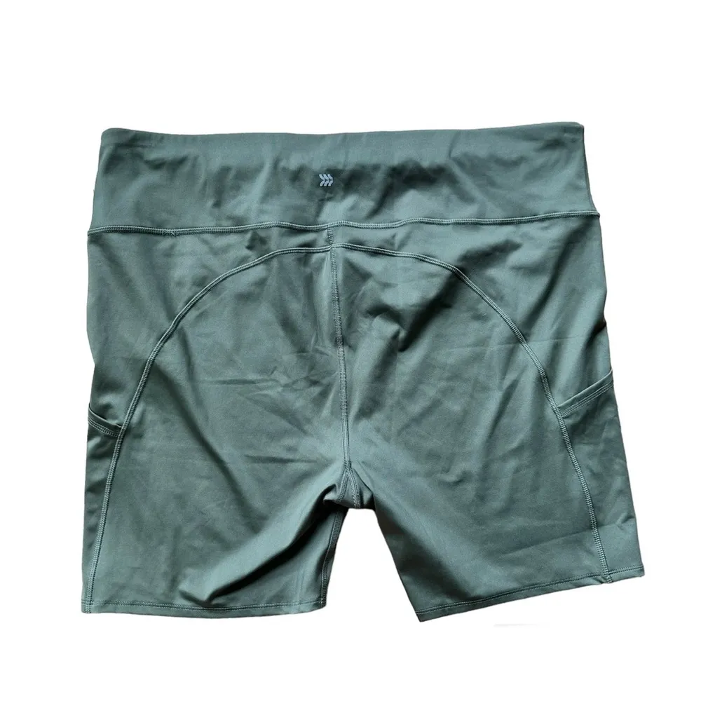New All In Motion Army Green Bike Shorts Size 4X - Image 2