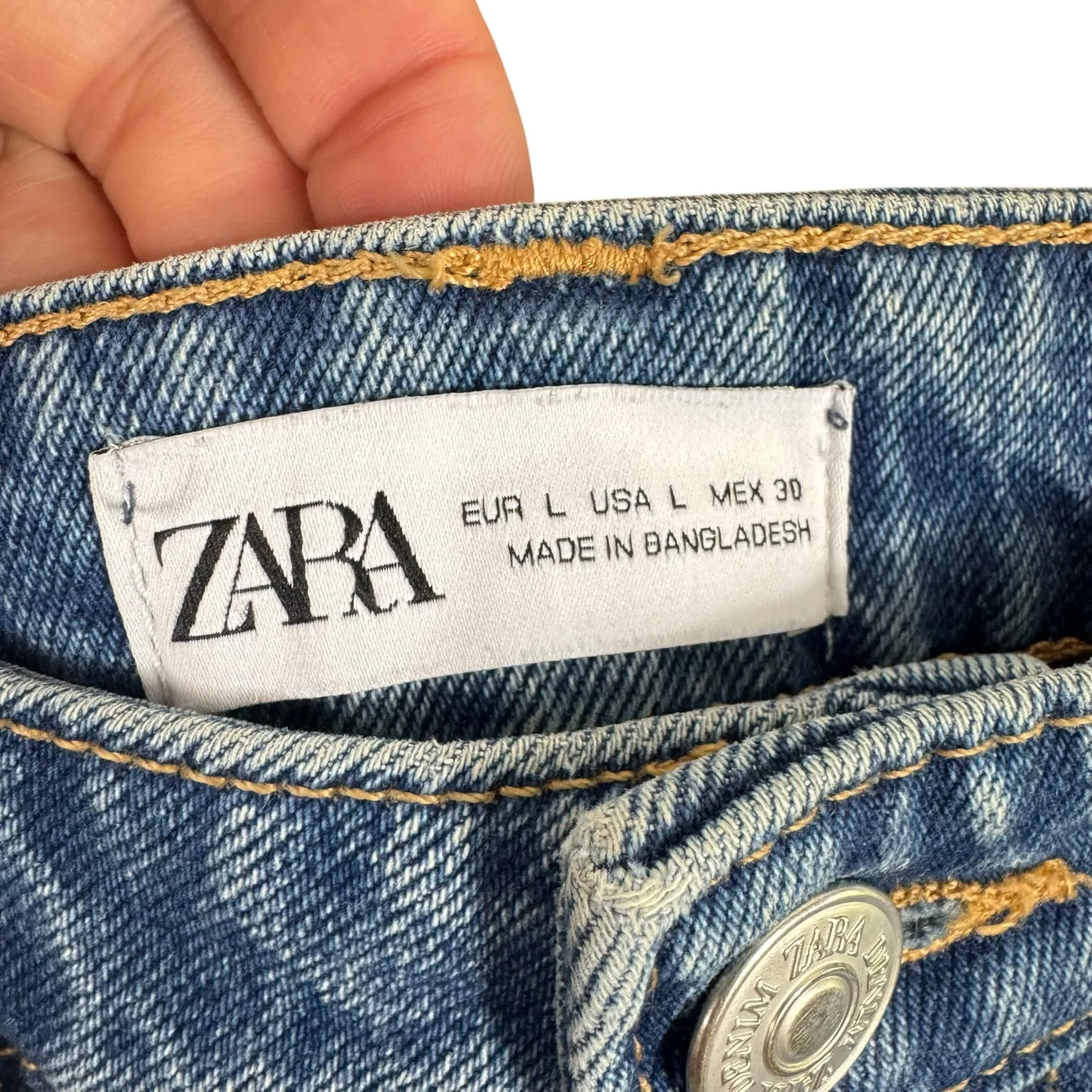 ZARA 100% Cotton Medium Wash Button Front Raw Hem Jean Mini Skirt Pockets Size L - Image 5