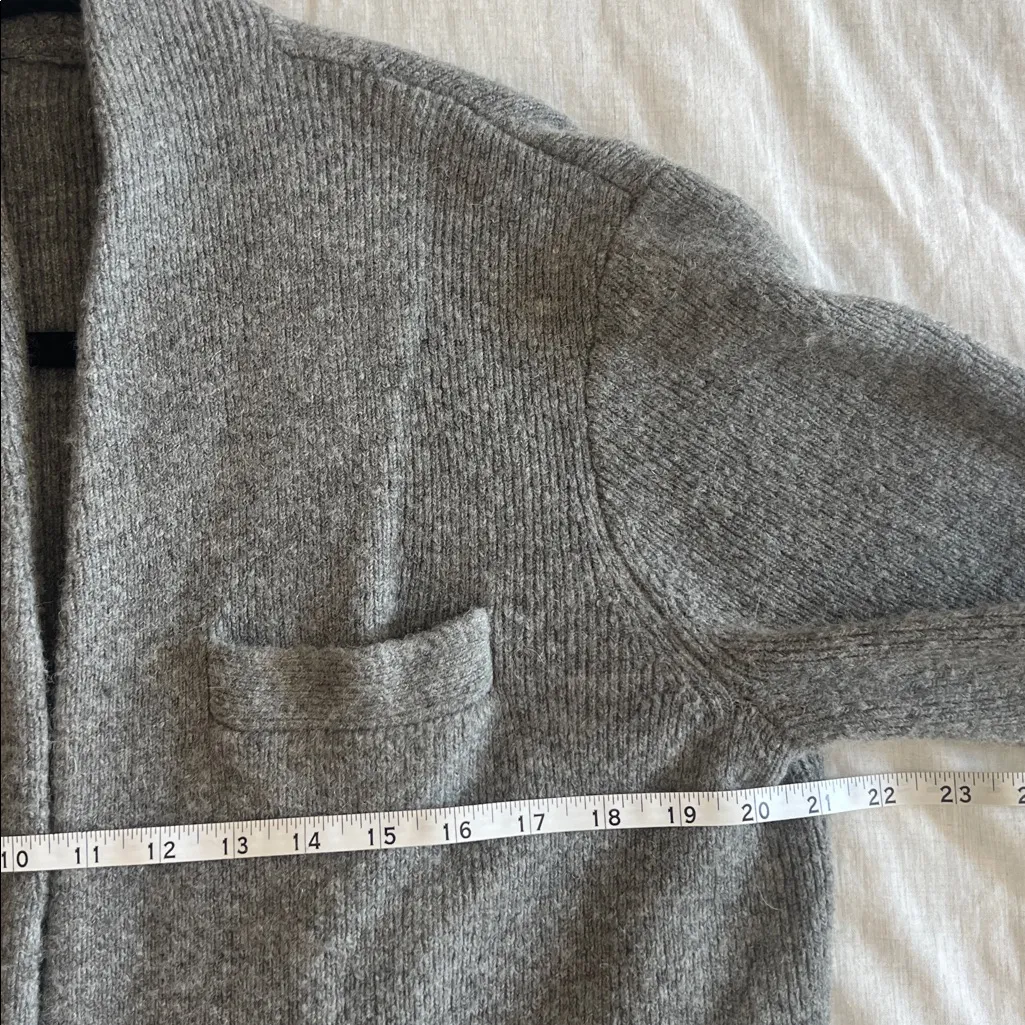 J. Crew Women's cardigan sweater-blazer gray merino wool Size Large - Image 6