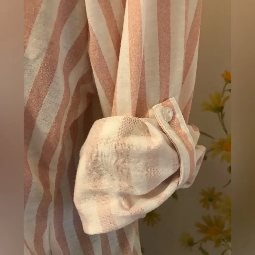 Striped button up shirt bush and white size M - Image 3