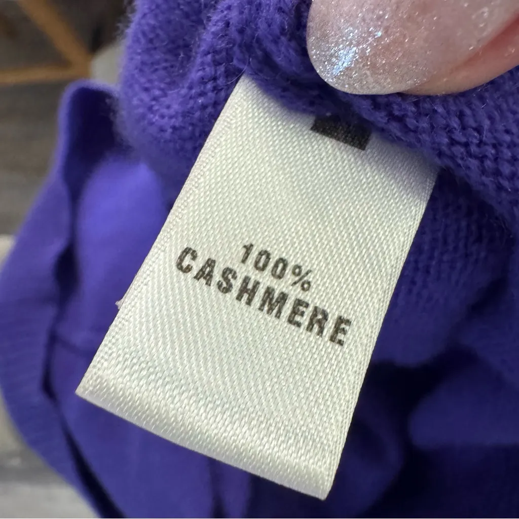 St. John Purple 100% Cashmere Pearl Button Blouse Top Medium - Image 7