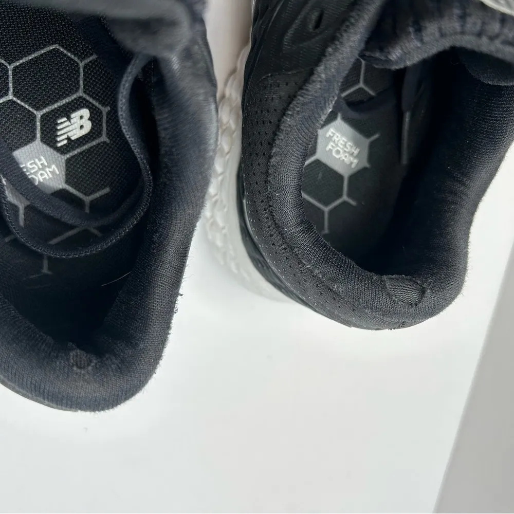 New Balance Black and grey fresh foam Running Shoes 7.5 - Image 8