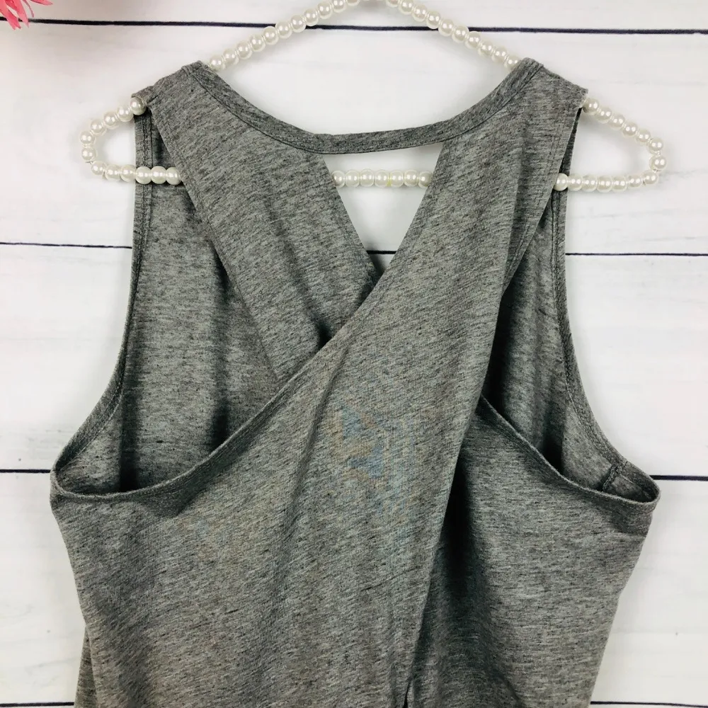 Danskin  | Gray Athletic Workout Tank Top Size Medium - Image 6