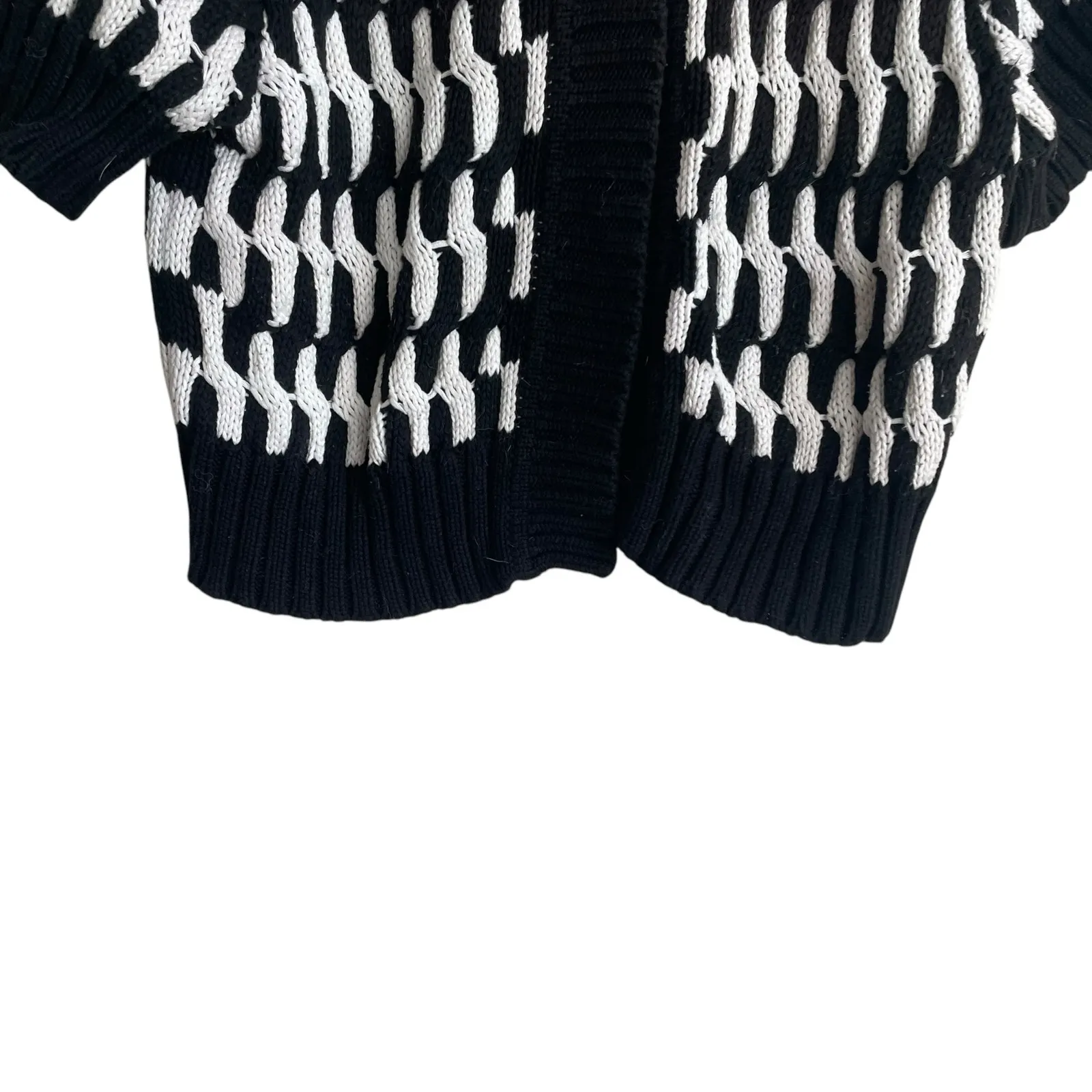 Jillian Nicole Women‎ Cardigan S Black Bold Pattern Large Button Cable Knit Chic - Image 6