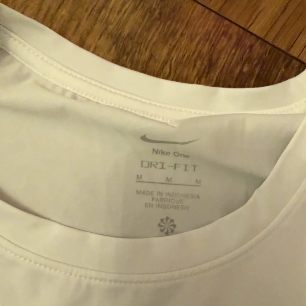 White Nike Tank Top - Image 2