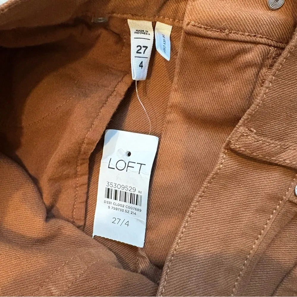 NWT, LOFT Pintucked Frayed High Rise Kick Crop Jeans in Cocoa Powder, Sz 4/27 - Image 16