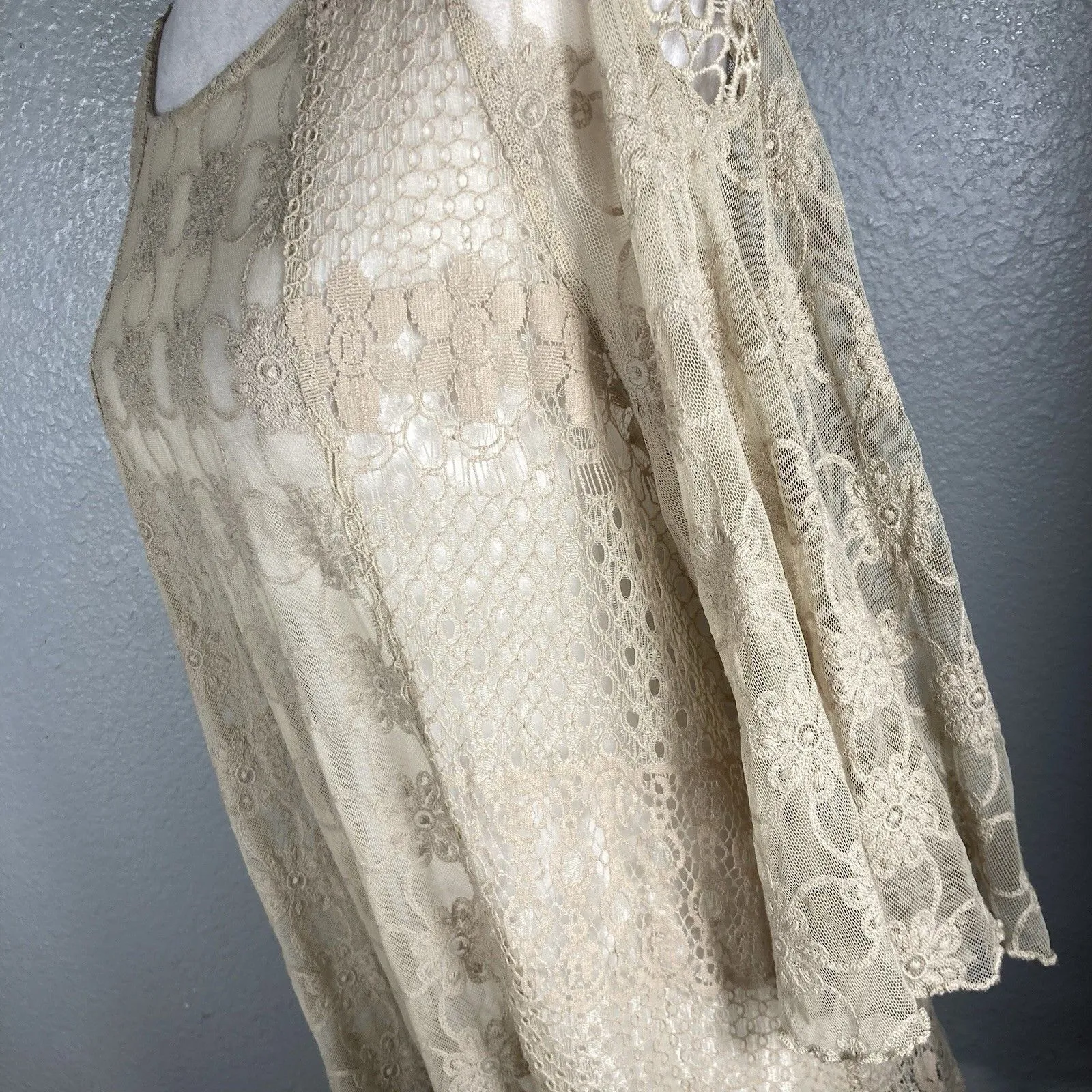 John Mark Crochet Lace Top M Cover Up Beige Cream Boho Coastal Beach Whimsical - Image 9