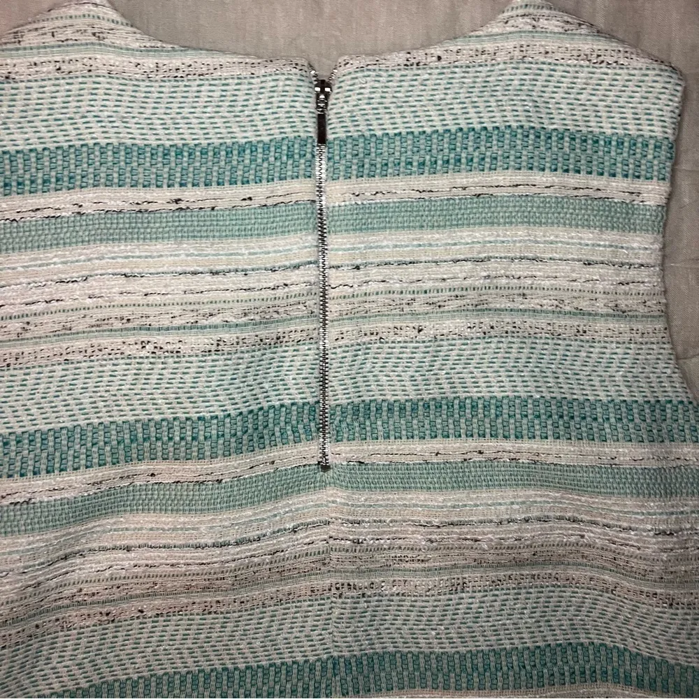 Katharine Barclay Green & White Tweed Cropped Sleeveless Blouse Size Medium - Image 12