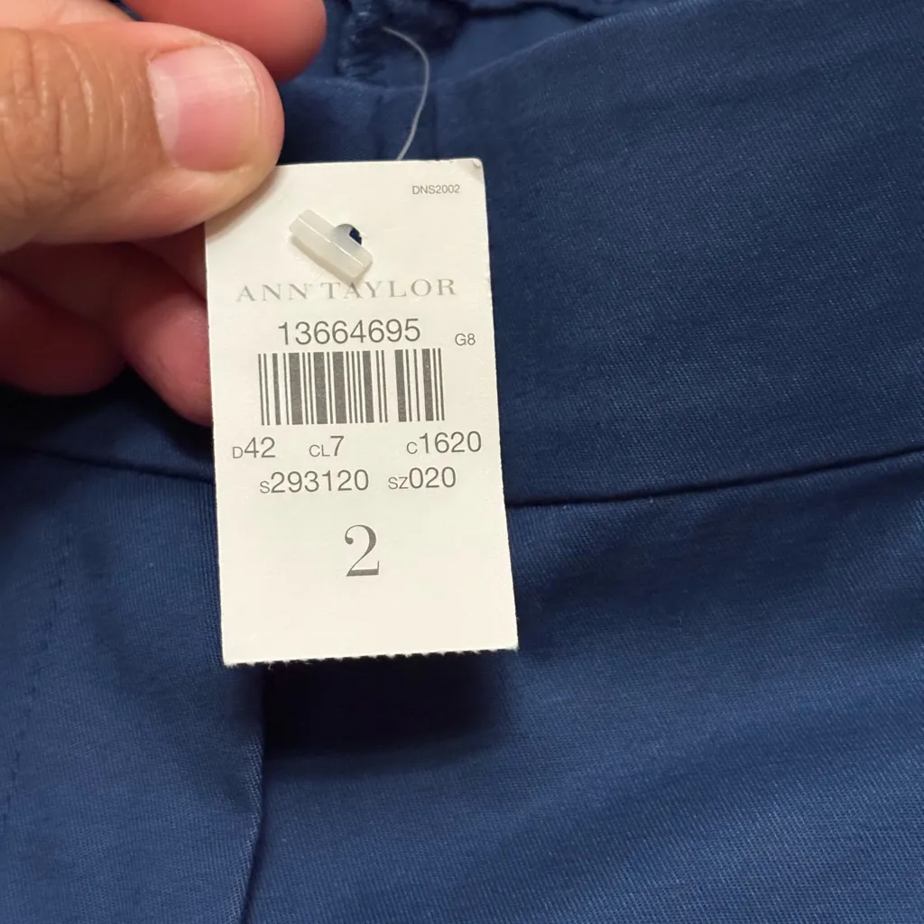 Ann Taylor Navy Cropped Pants - Image 7