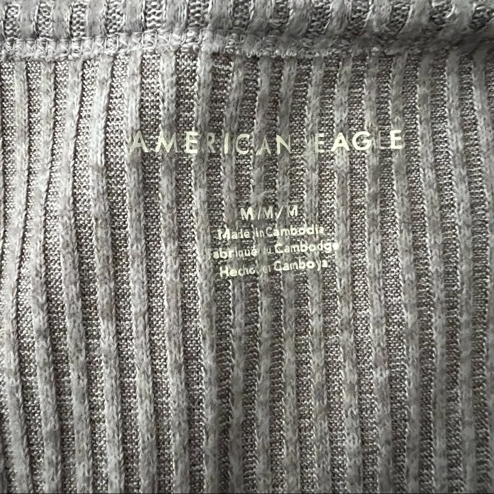 American Eagle AE Soft Plush Grey Henley Tank Top Size Medium - Image 3