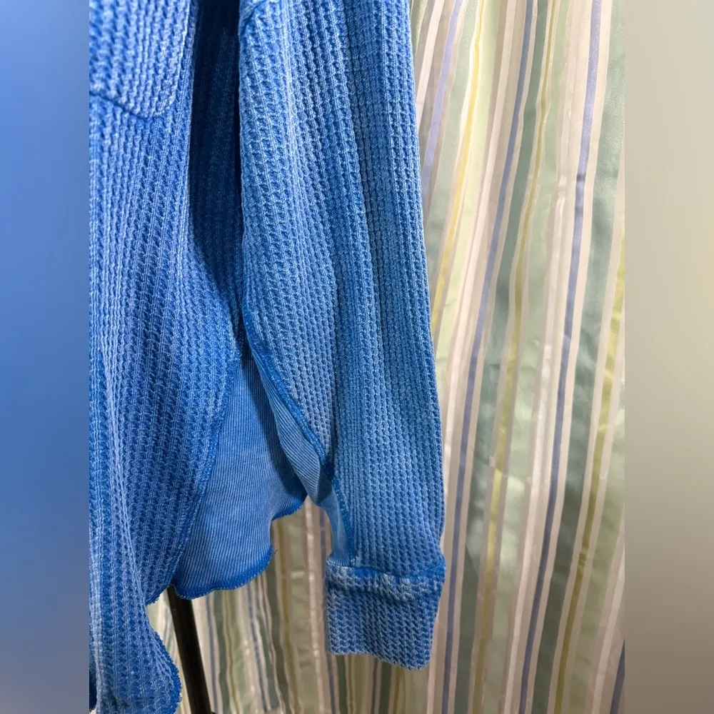 Zenana Ladies Waffle Knit Cropped Scallop Front L/S Shirt Jacket Blue Sz Lg/XL - Image 5