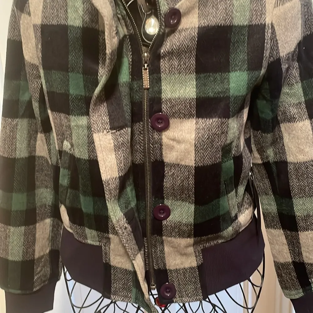 ✅✅✅BOGOHO ✅✅✅Love Stitch Plaid Hooded Jacket - Image 9