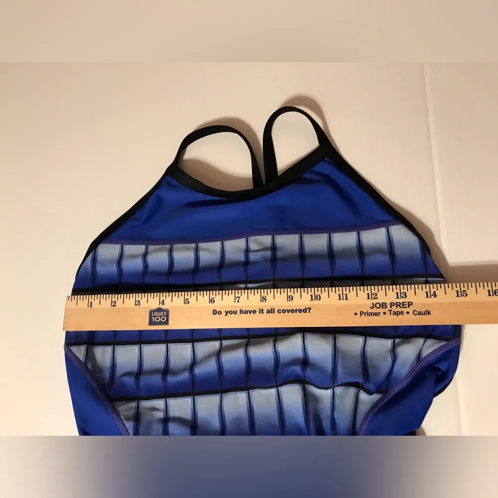 Nike swimwear one piece fast back swim suit women regular size 34 - Image 9