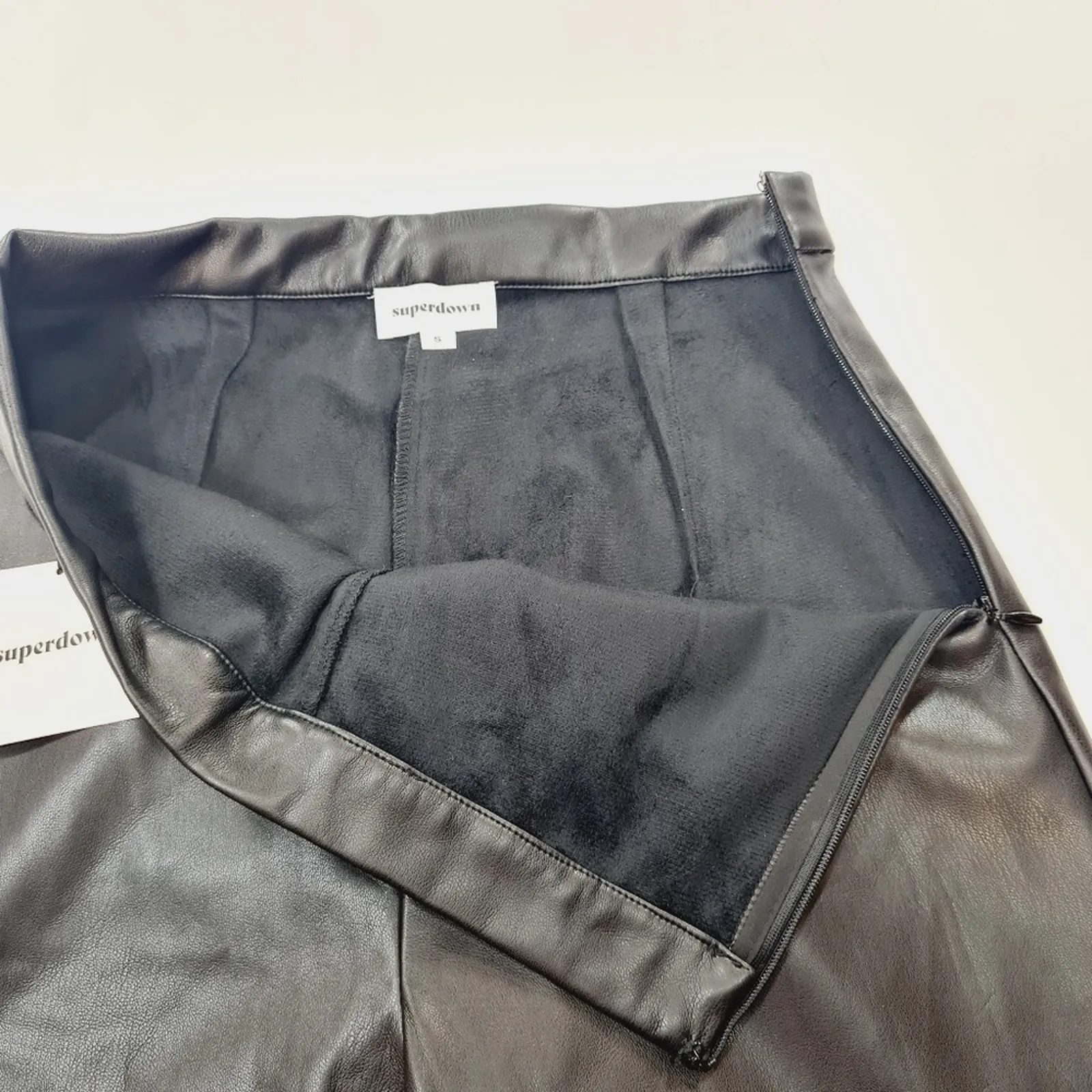 superdown  Paloma Buttoned Pant in Black Small - Image 9