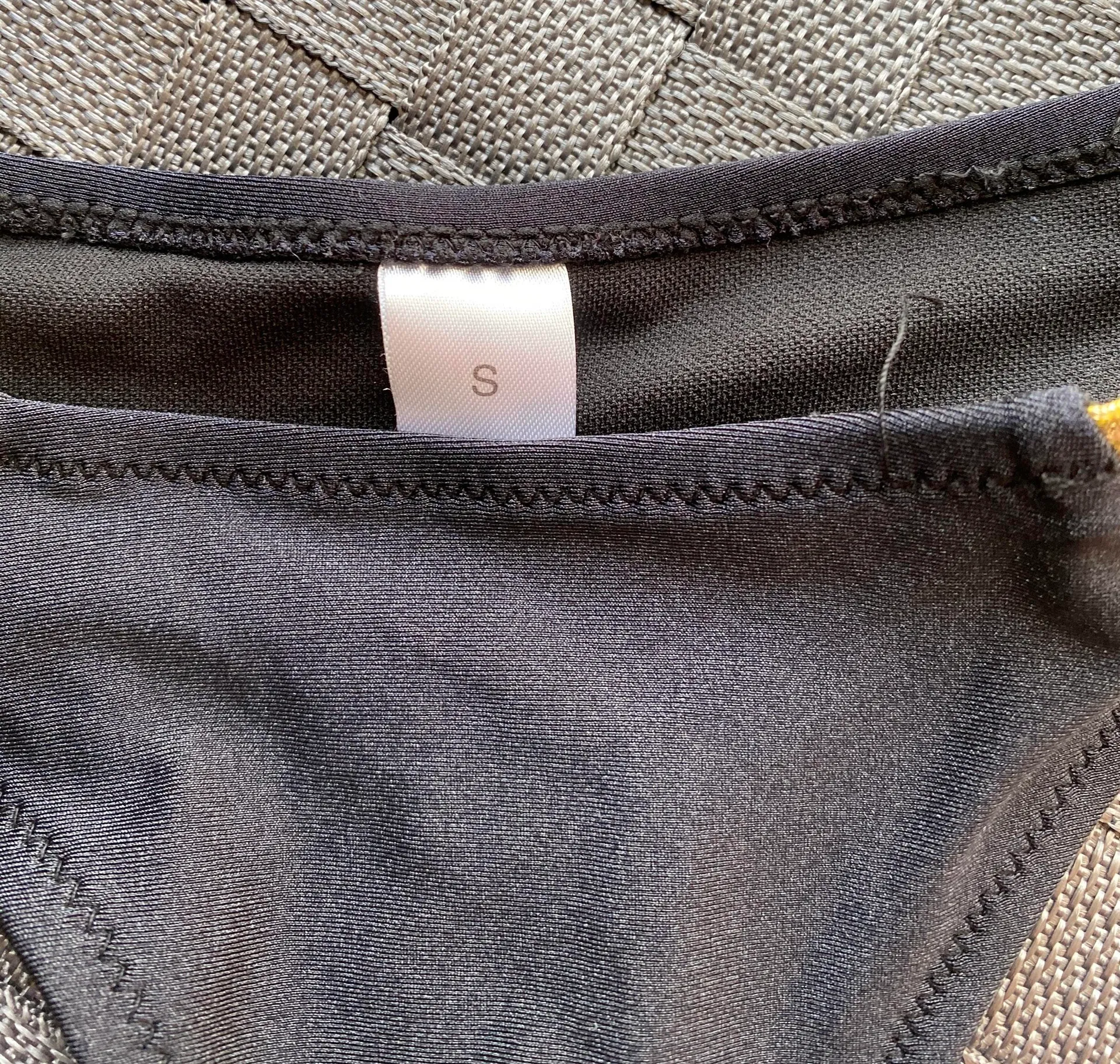 Bikini Set Black And Gold - Image 6