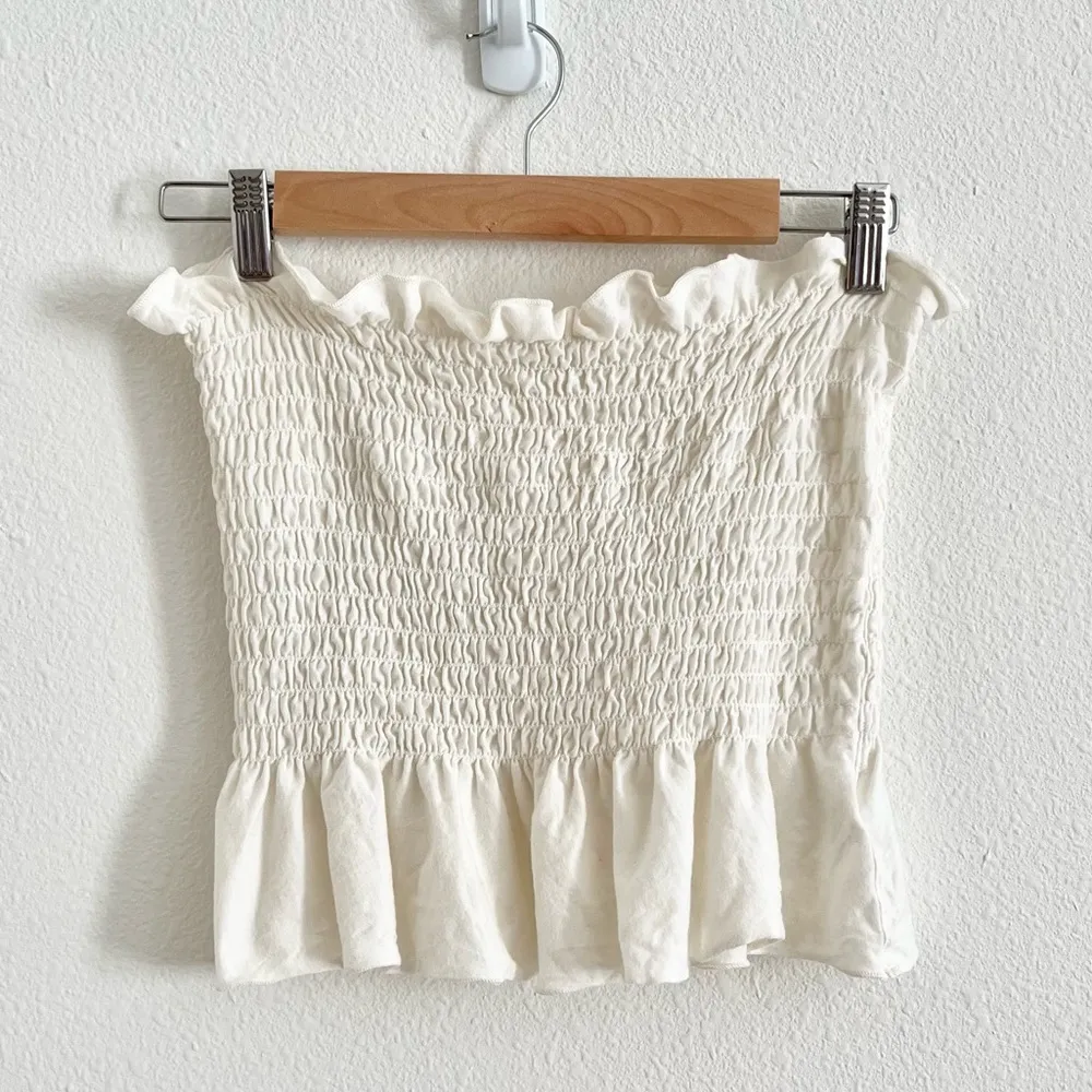 Truly Madly Deeply Loren Cream Ruffle Peplum Smocked Tube Top Size Small - Image 4