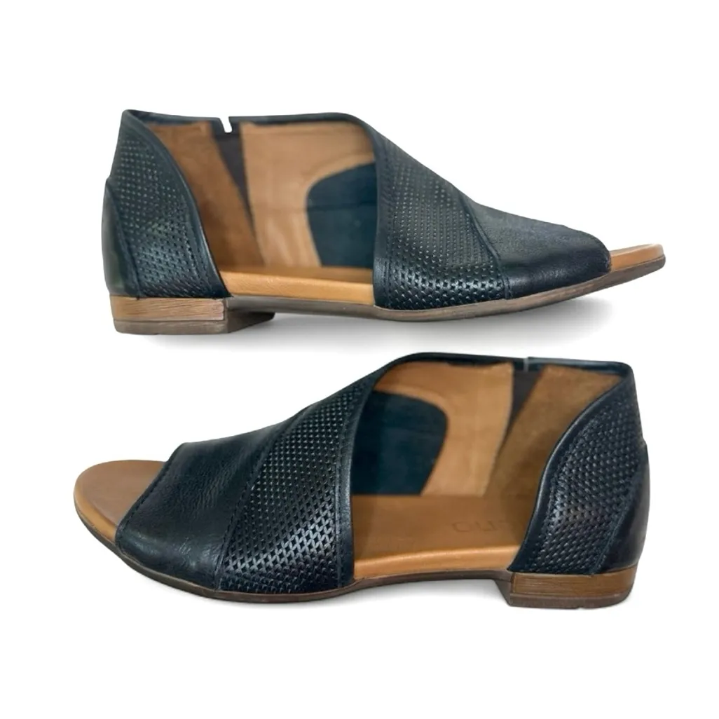 Bueno Tahiti Slip On Asymmetrical Flat Sandal Black Comfortable Size 38, US 7.5 - Image 3