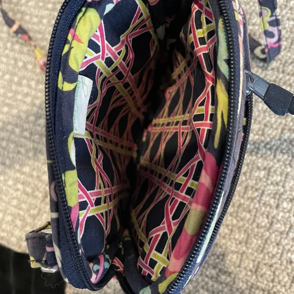 Vera Bradley Crossbody Purse  Navy Blue Pink Floral Quilted Preppy - Image 3