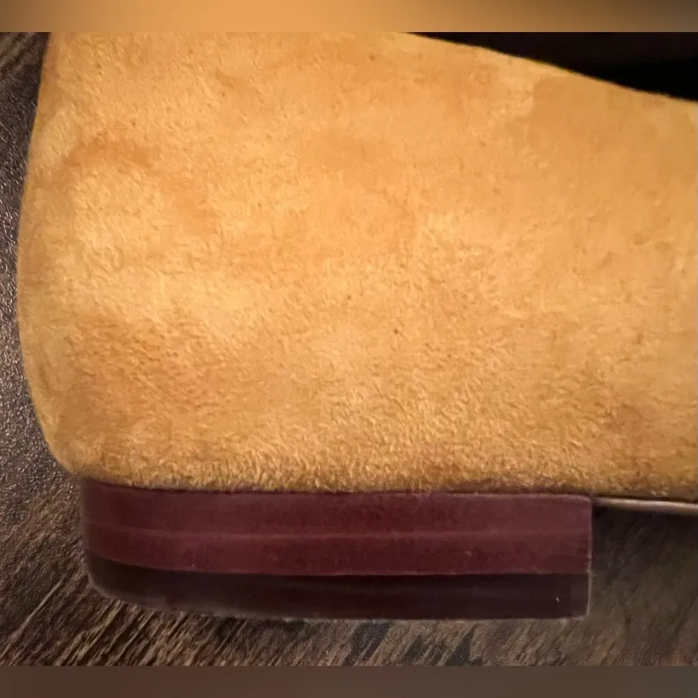 Karl Lagerfeld Paris | ladies suede slip on Nyea loafers. Size: 7.5M - Image 9