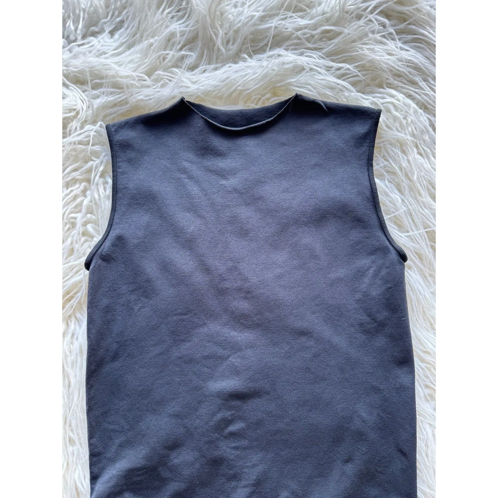 Skims Essential Crew Neck Sleeveless Bodysuit Onyx XXS/XS - Image 5