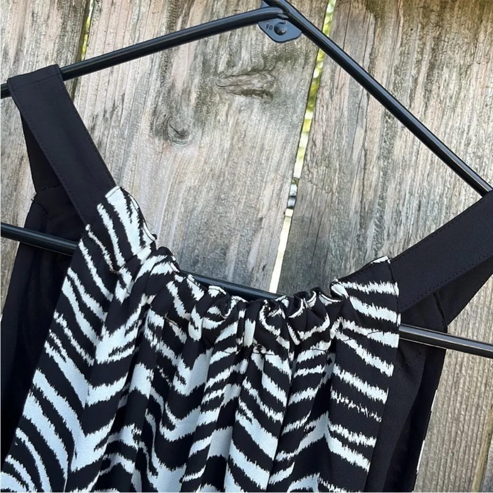 NWT White House Black Market Ultimate Reversible Geo/Solid Shift Dress - Image 9