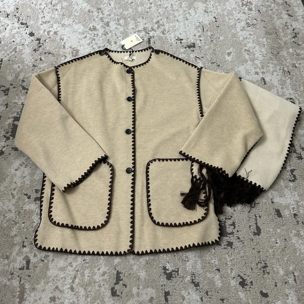 Elan  Contrasting Trim Jacket Size Large NWT - Image 2