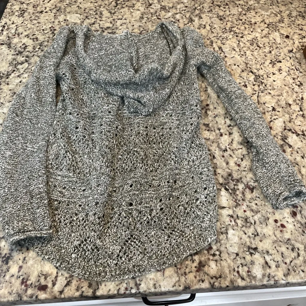 Gray Green Women's Sweater - Image 4
