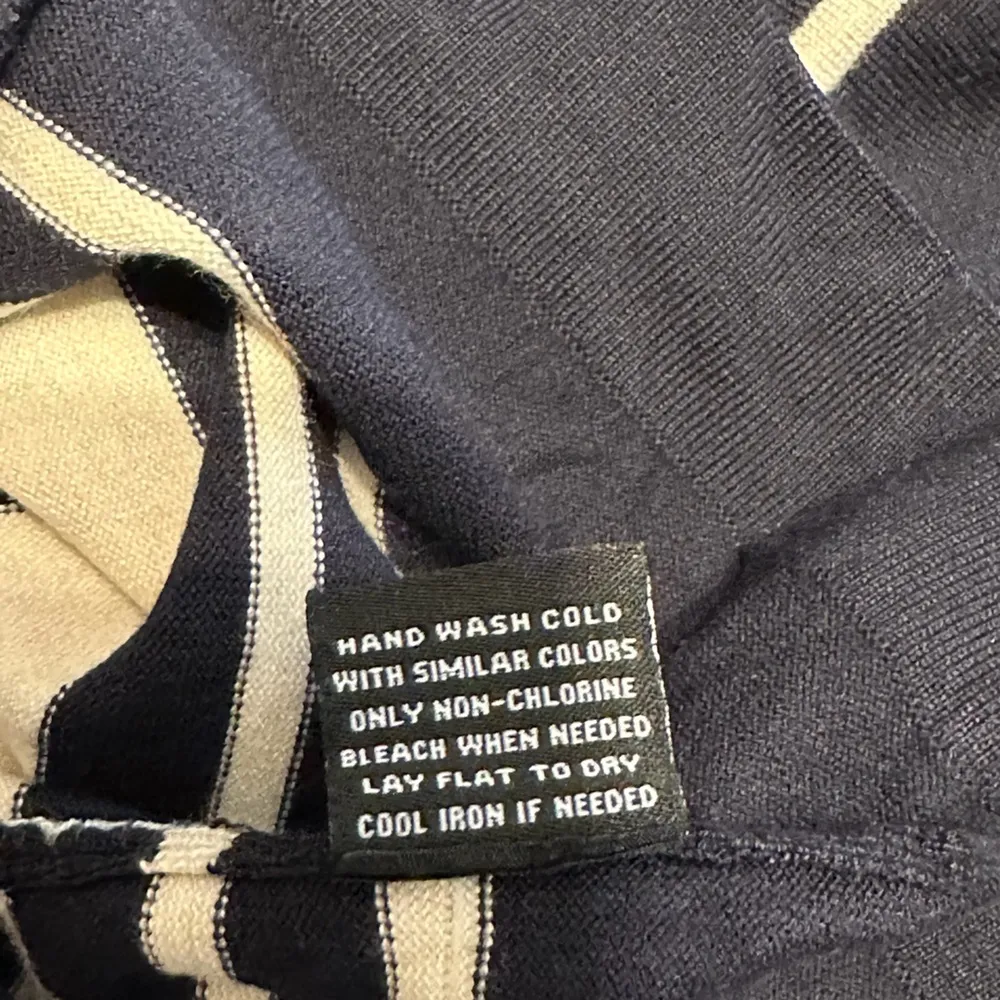 Striped V-Neck Sweater Preppy Classic Size X-Small XS - Image 7