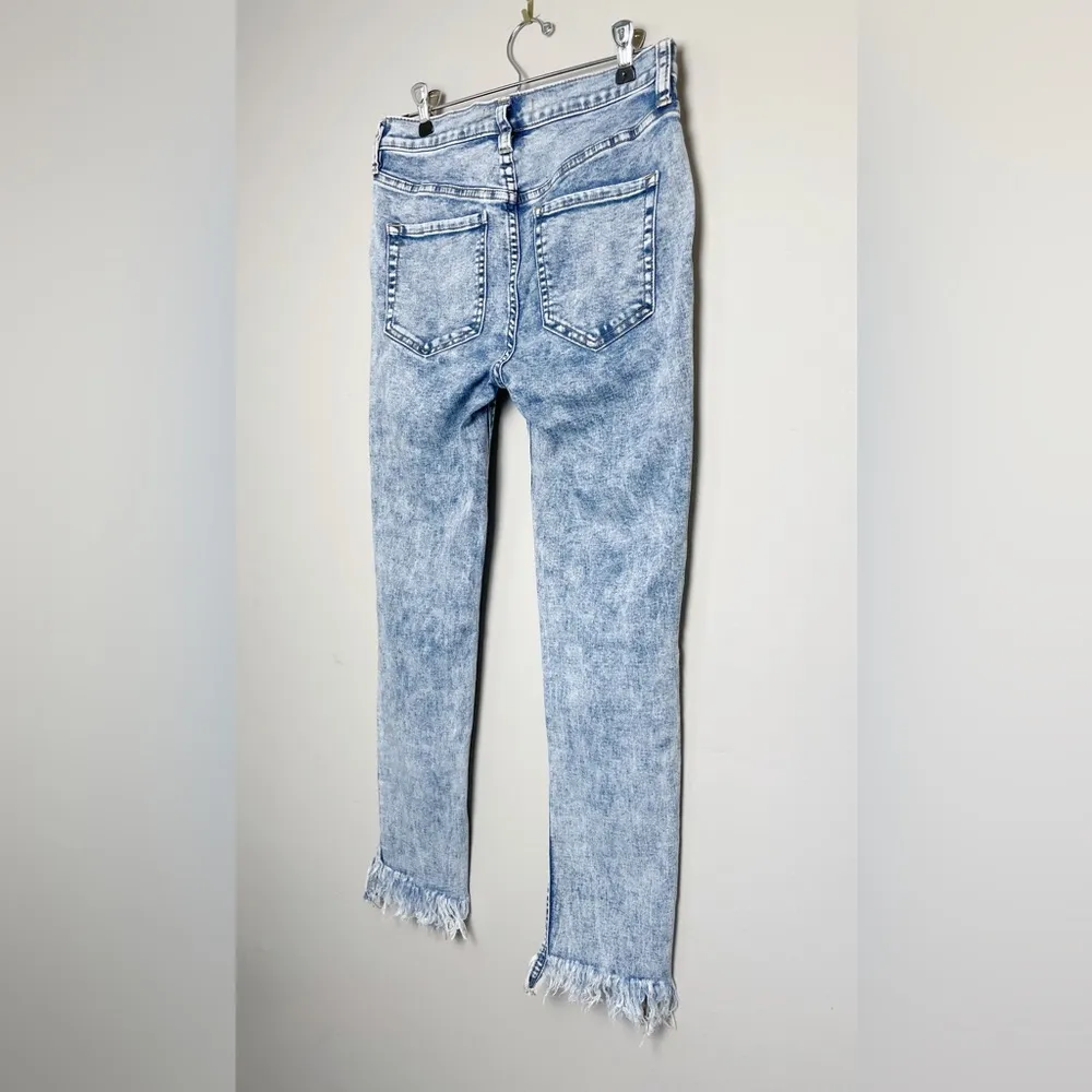 FREE PEOPLE | Great Heights Acid Wash Frayed High Rise Skinny Jeans Size 27 - Image 6