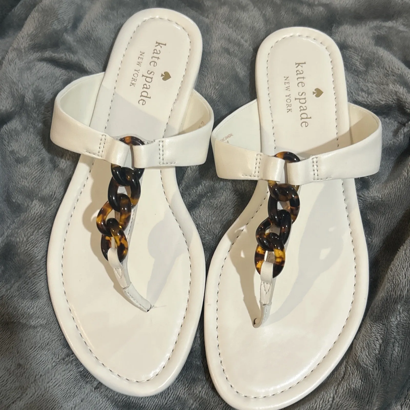 Kate Spade Irene Sandals White Tortoise Chain Thong Flip Flops Size 8B Women New - Image 2