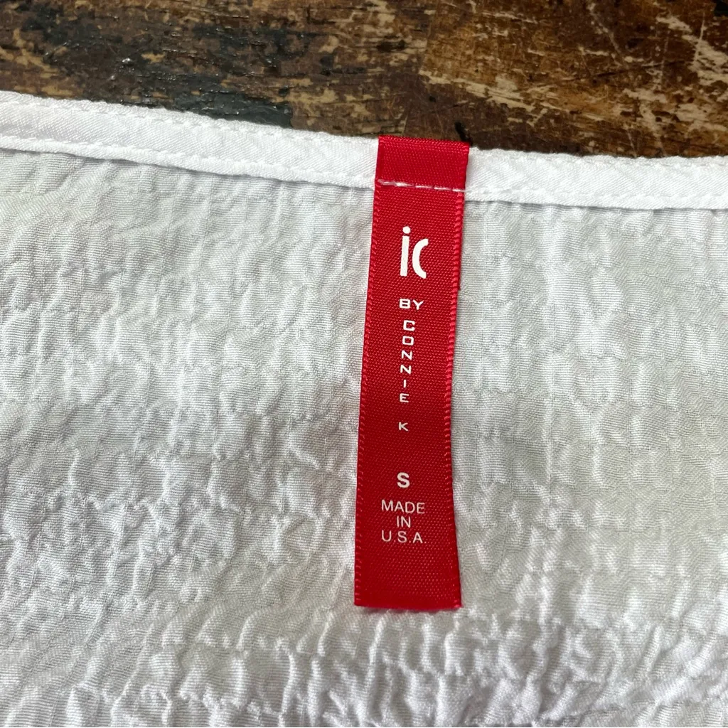 IC Connie‎ K Tunic Top Asymmetric Hem Size S Artsy Abstract Striped Black White - Image 3