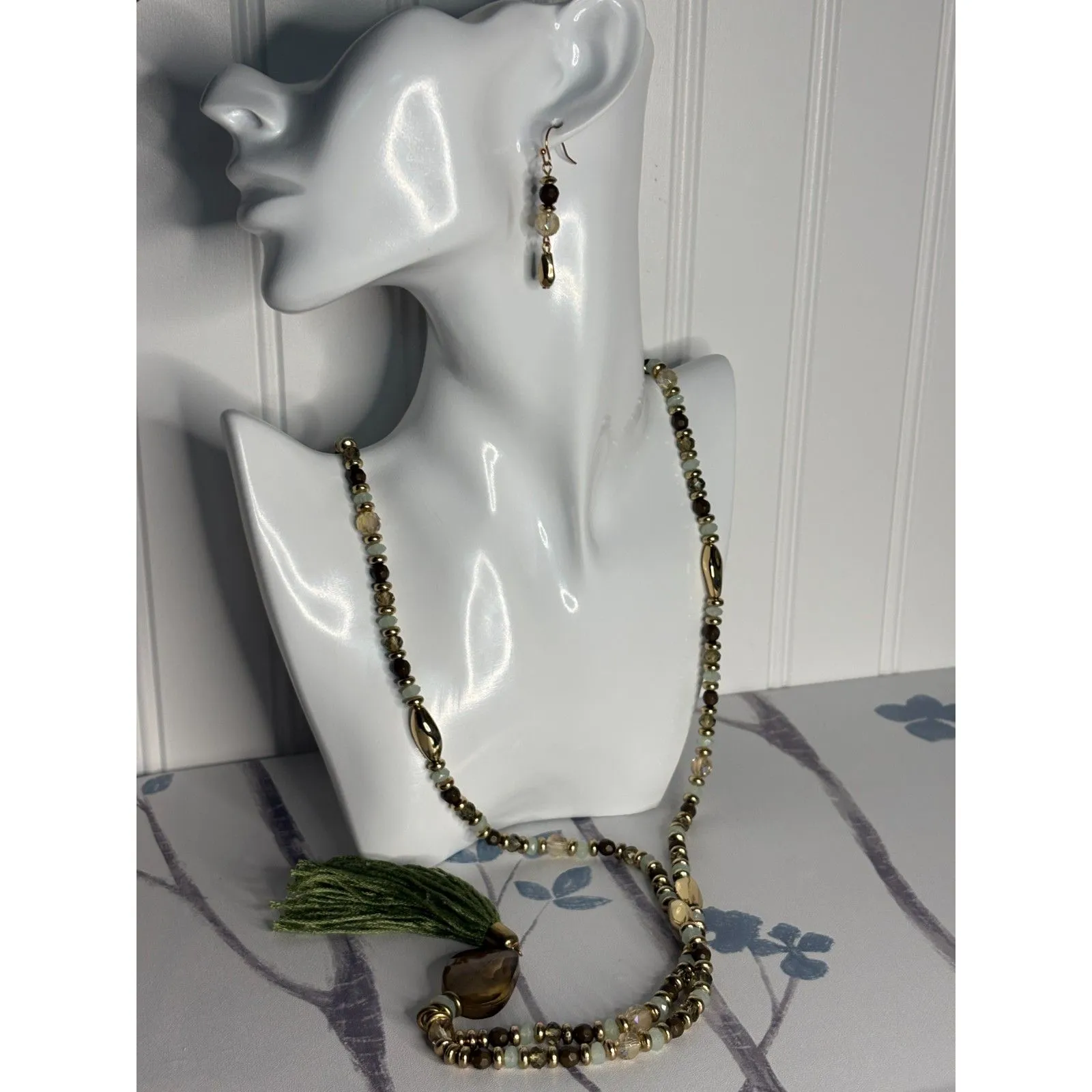 Avenue Beaded Tassel Statement Necklace Matching Earrings - Image 4