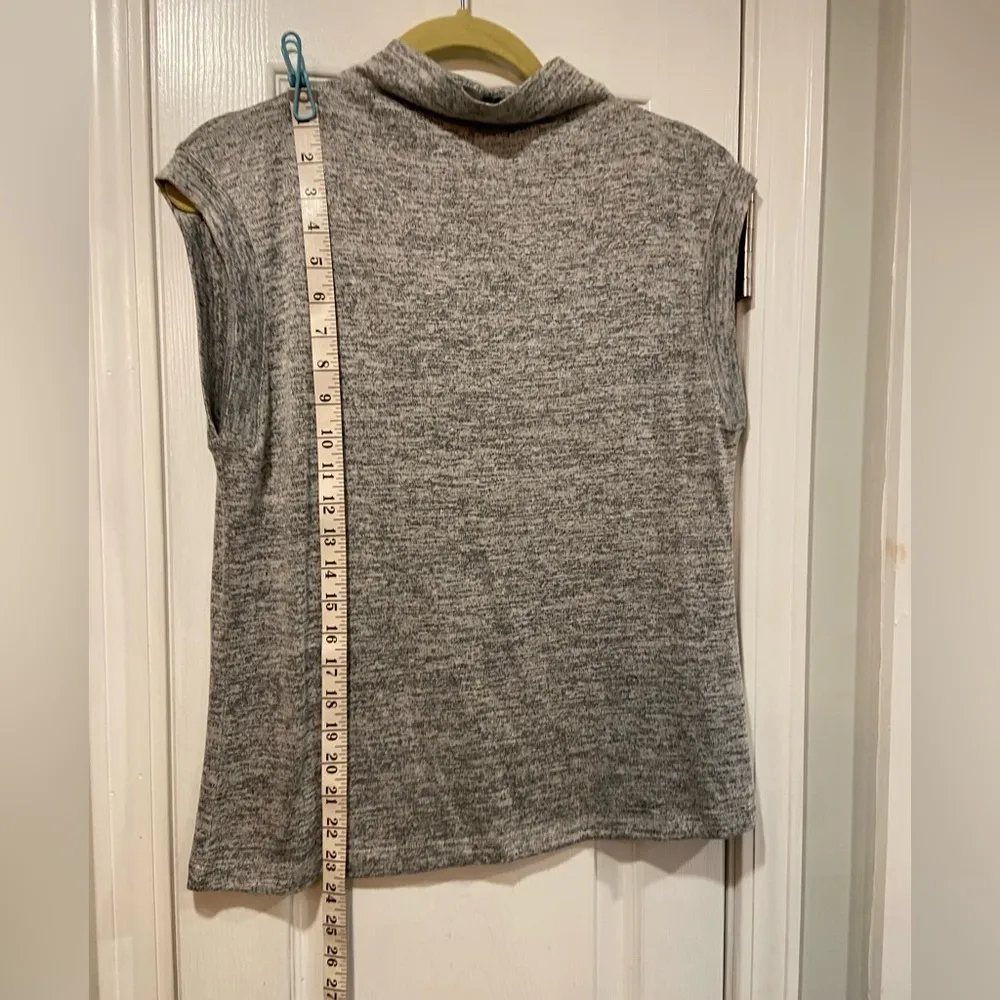 Tahari Size M Gray Heather Mock Drape Neck Sleeveless Knit Pullover Top - Image 8