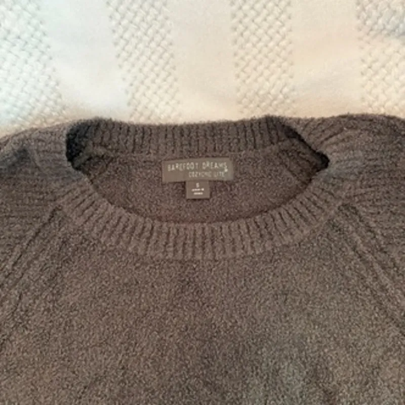 new barefoot dreams cozychic lite sweater size small - Image 2