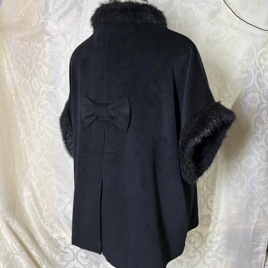 Halogen Black Fur-Trimmed Women's Poncho - Image 9