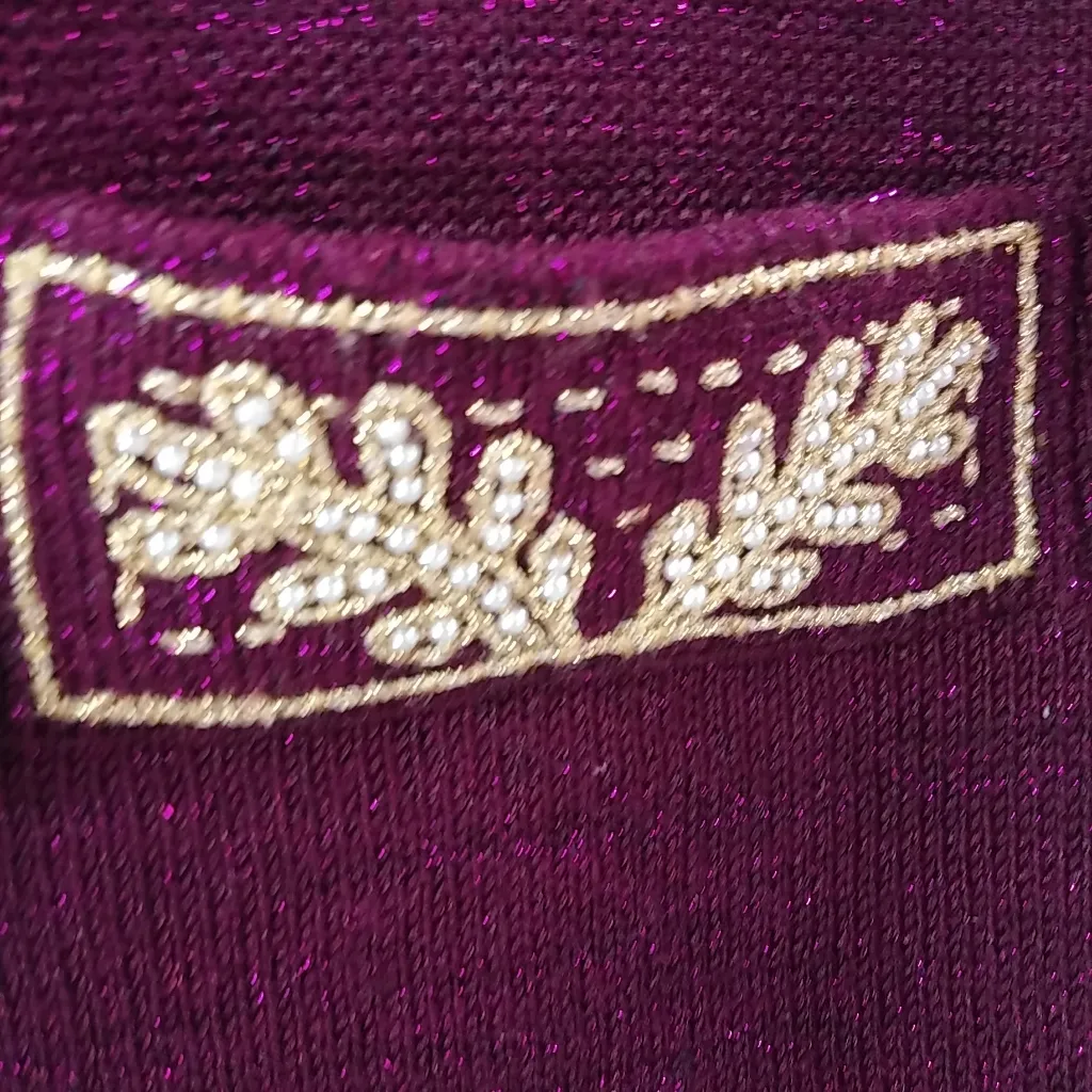 Jaclyn Smith 8  Gold Christmas Beaded Sweater - Image 2